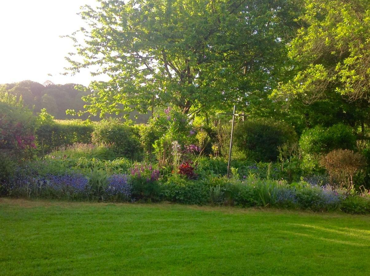 Au Pont Ricoul Bed & Breakfast Saint-Pierre-de-Plesguen Luaran gambar