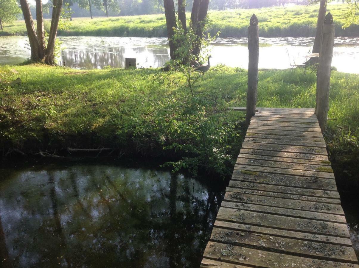 Au Pont Ricoul Bed & Breakfast Saint-Pierre-de-Plesguen Luaran gambar